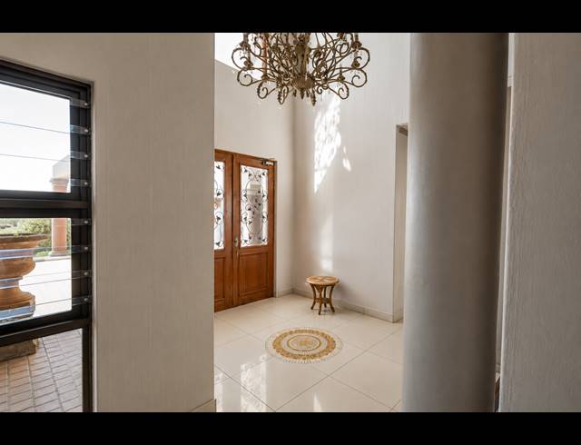 5 BEDROOM HOUSE FOR SALE IN THREE RIVERS EAST